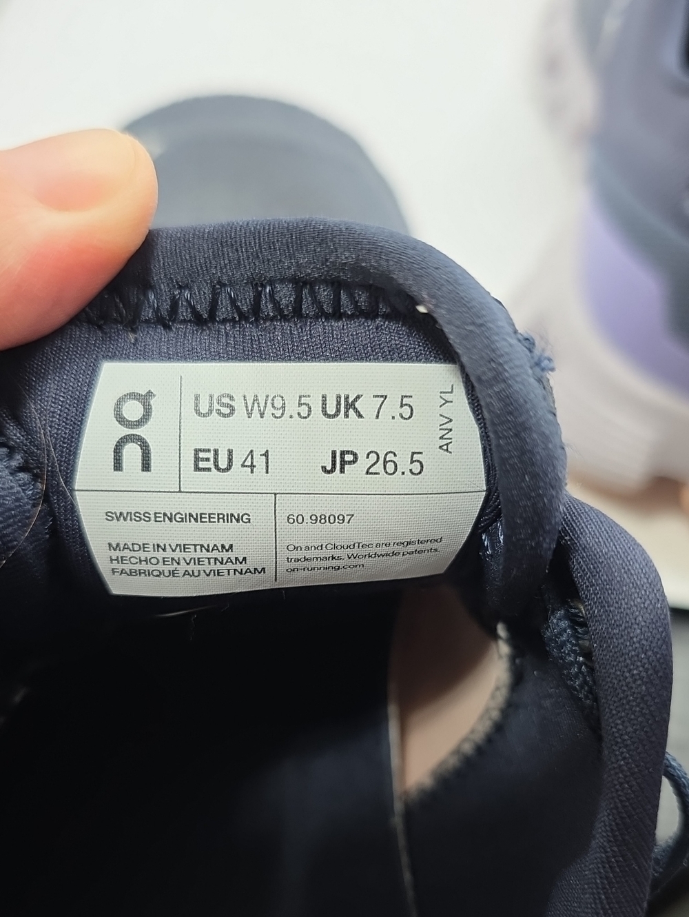 On Clouds X3 Womens Size 9.5 Midnight Heron Running Or Walk Sneakers Pre Owned - Picture 7 of 7